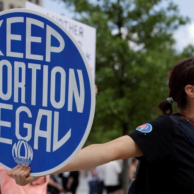 Tennessee Senate OKs a bill that would make it illegal for adults to help minors seeking abortions